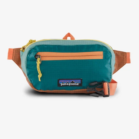 Patagonia Ultralight Black Hole® Mini Hip Pack - Spring 2022 5 Patagonia Ultralight Black Hole® Mini Hip Pack - Spring 2022