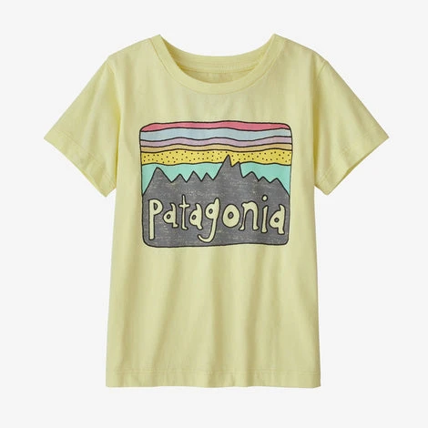 Patagonia Baby Regenerative Organic Certified™ Cotton Fitz Roy Skies T-Shirt - Spring 2022 4 Patagonia Baby Regenerative Organic Certified™ Cotton Fitz Roy Skies T-Shirt - Spring 2022
