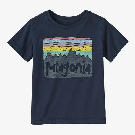 Patagonia Baby Regenerative Organic Certified™ Cotton Fitz Roy Skies T-Shirt - Spring 2022 3 Patagonia Baby Regenerative Organic Certified™ Cotton Fitz Roy Skies T-Shirt - Spring 2022