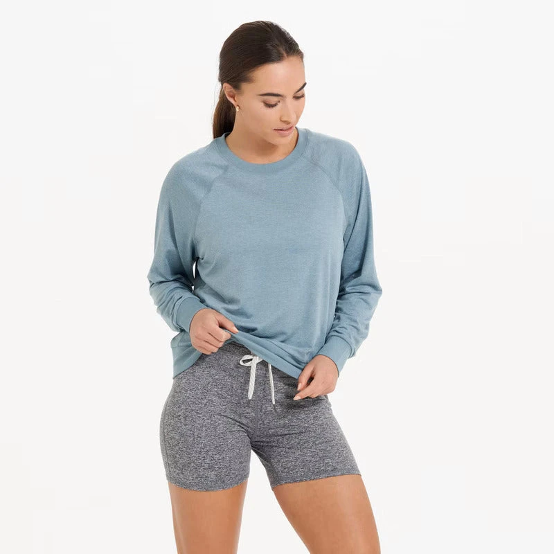 Vuori Women's Long-Sleeve Halo Crew - Spring 2022 3 Vuori Women's Long-Sleeve Halo Crew - Spring 2022